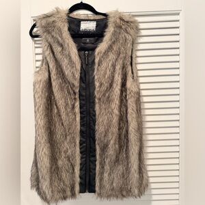 Kensie Faux Fur Vest with Zipper